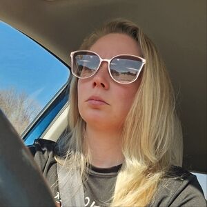 Meet your Posher, Jesica